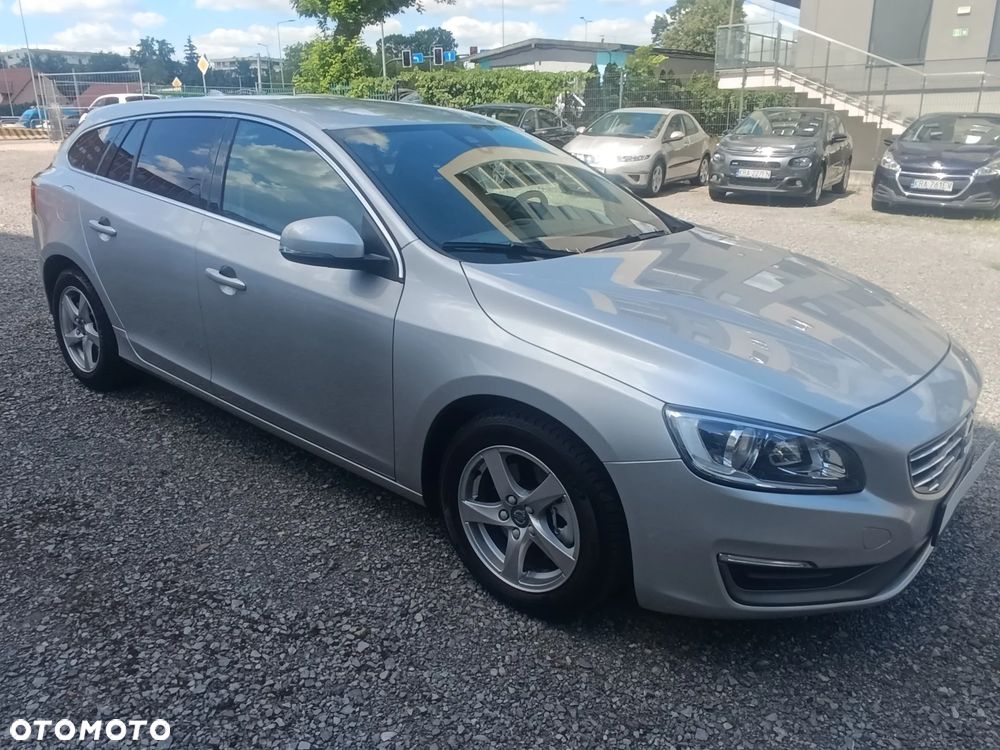 Volvo V60 D3 Geartronic Momentum - 21