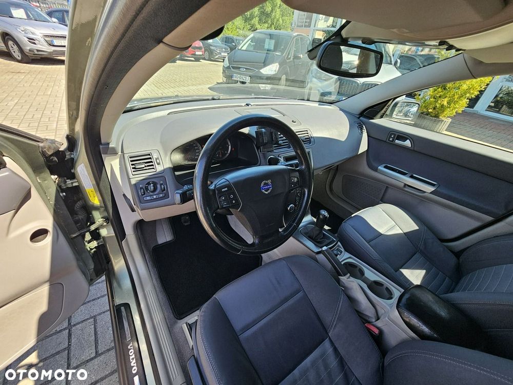 Volvo V50 - 21