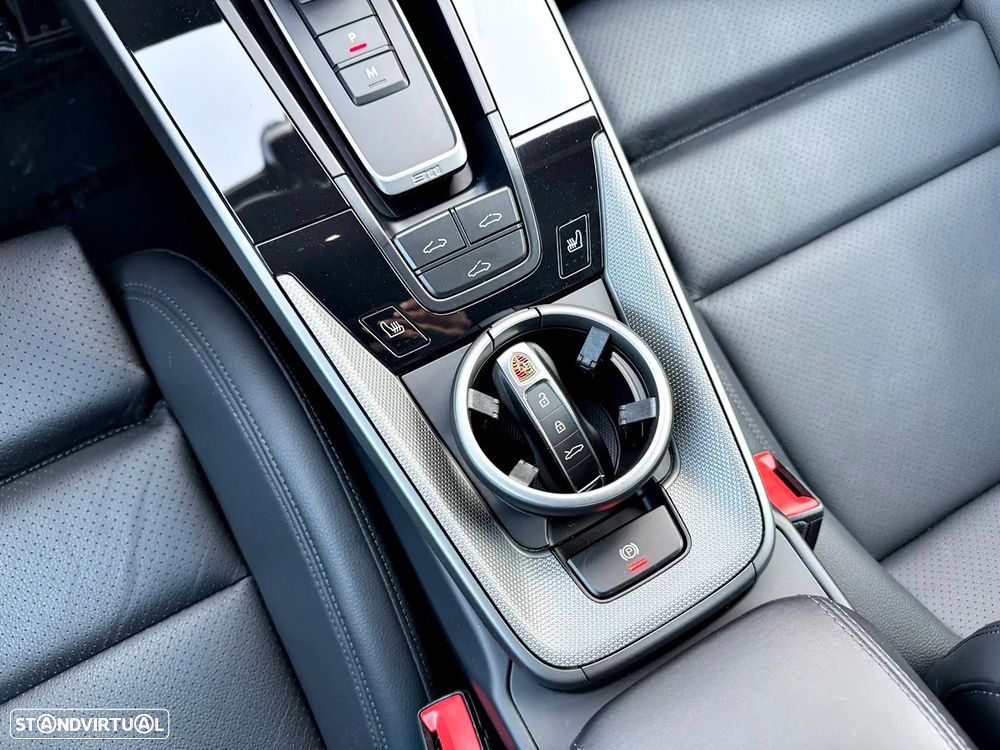 Porsche 911 (992) Carrera PDK - 22