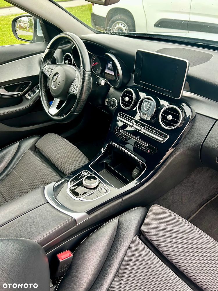 Mercedes-Benz Klasa C 200 (BlueTEC) d 7G-TRONIC - 24