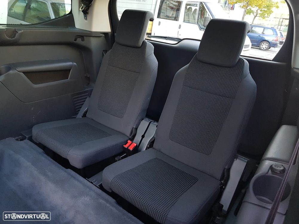 Peugeot 5008 1.6 BlueHDi Allure J17 - 34