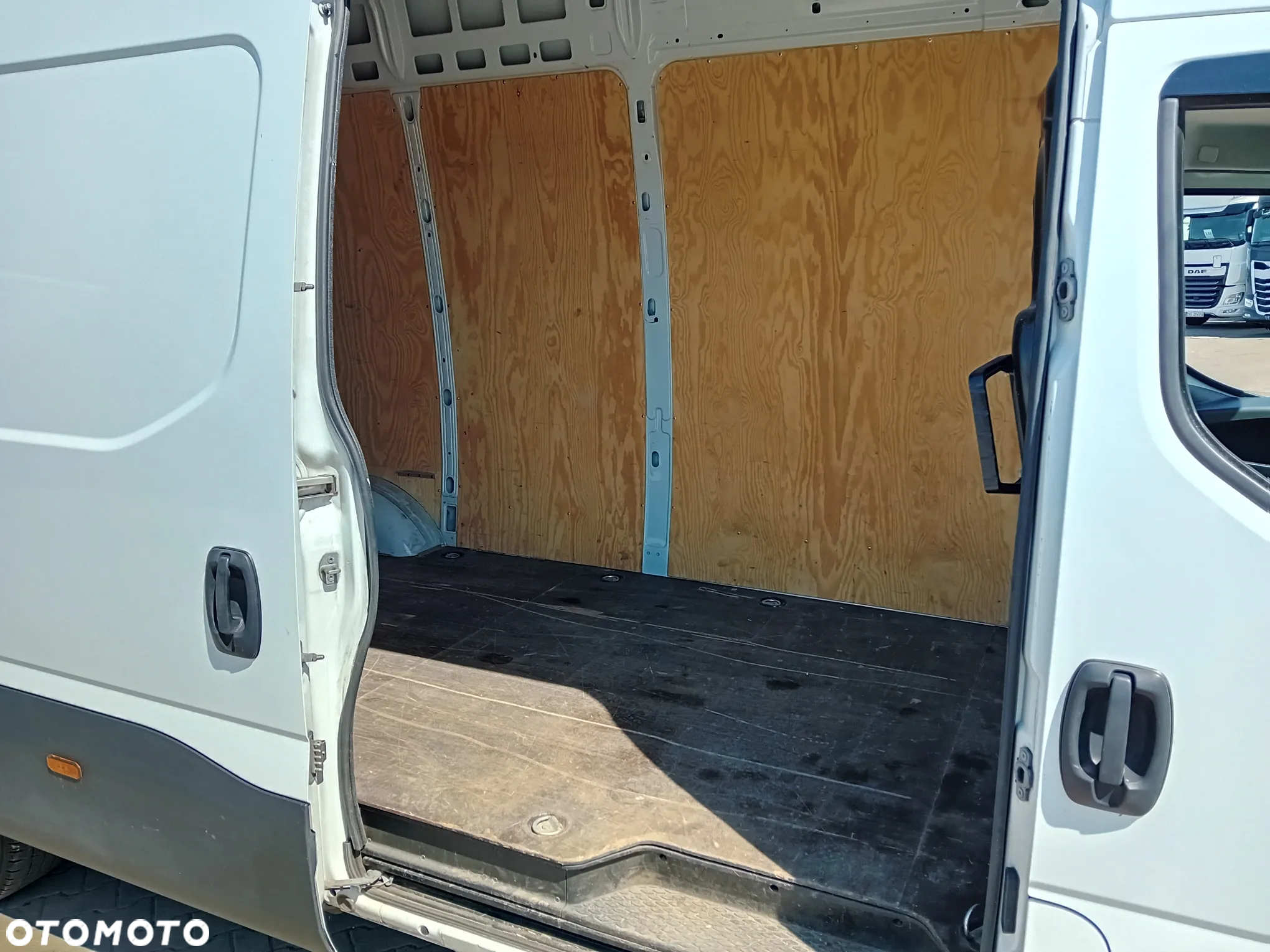 Iveco DAILY 35S18HA8V - 12