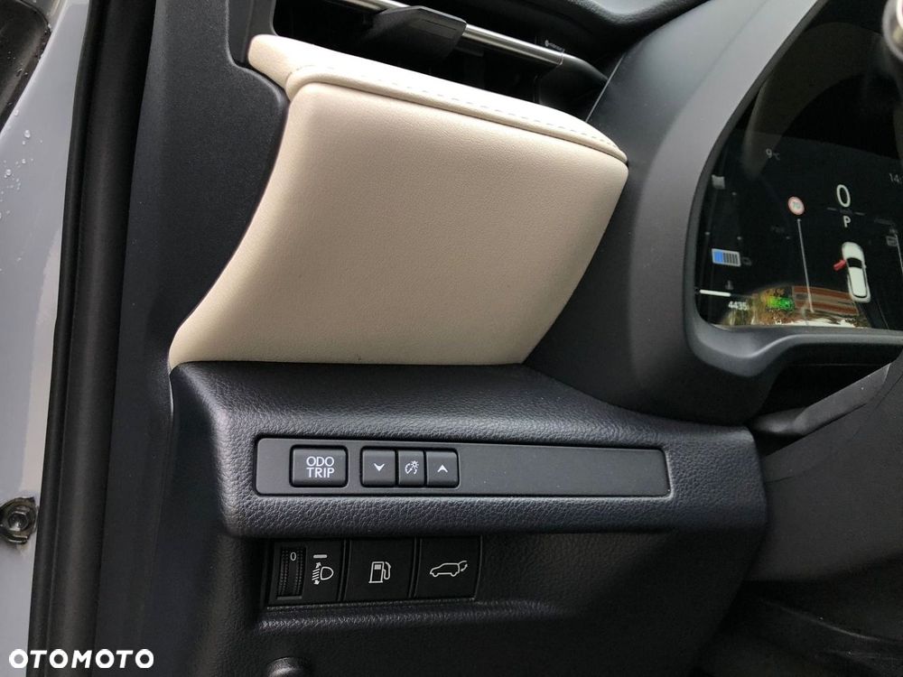 Lexus LBX 1.5 Hybrid Elegant - 35
