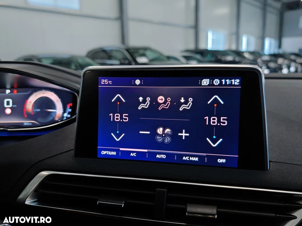 Peugeot 3008 1.2 PureTech Turbo S&S EAT6 GT-Line - 12