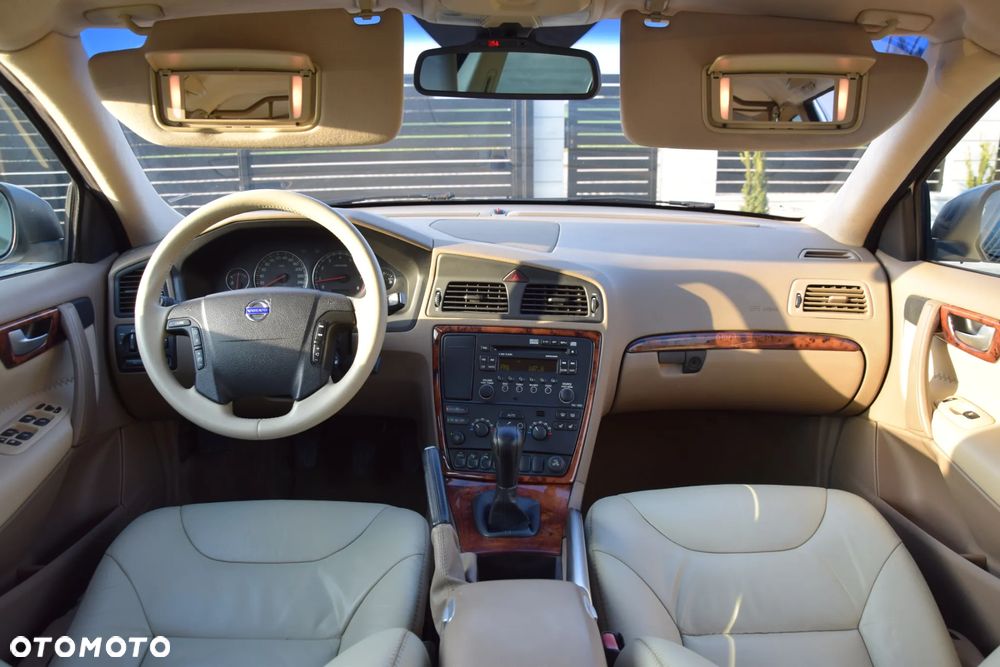 Volvo V70 2.5T AWD Summum - 34