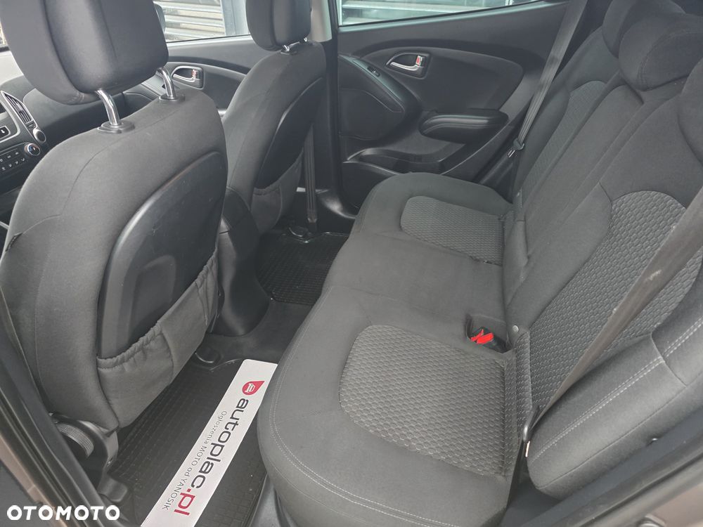 Hyundai ix35 1.7 CRDi 2WD UEFA EURO 2012 Edition - 11