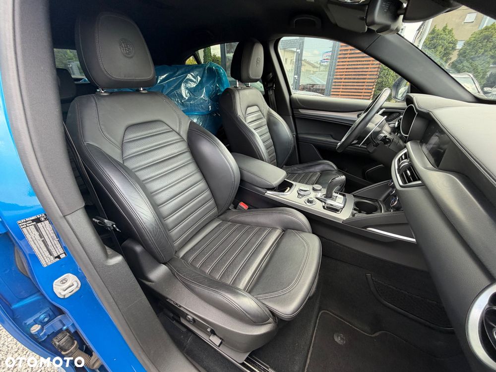 Alfa Romeo Stelvio 2.0 Turbo Veloce Q4 - 36