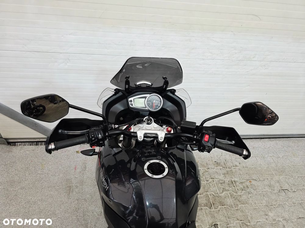 Triumph Tiger - 24