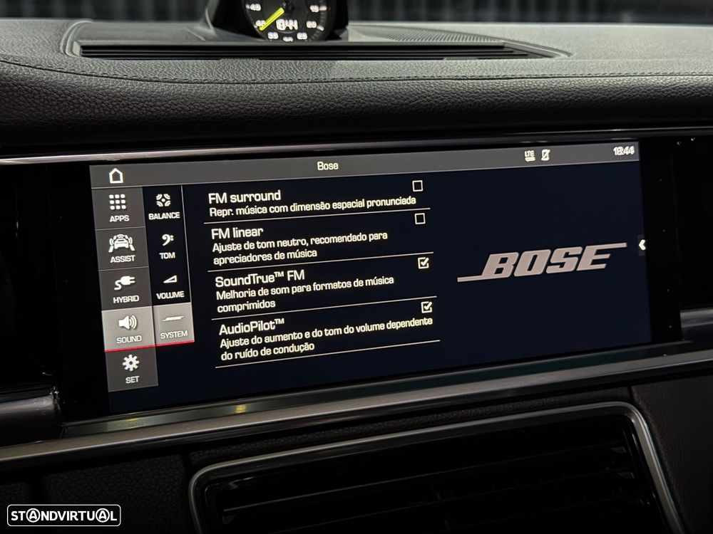 Porsche Panamera Sport Turismo 4 E-Hybrid - 25