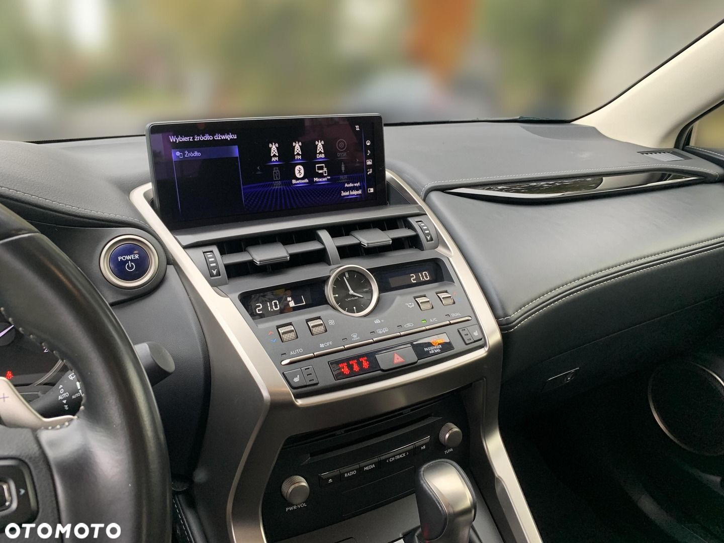 Lexus NX 300h Business Edition AWD - 18