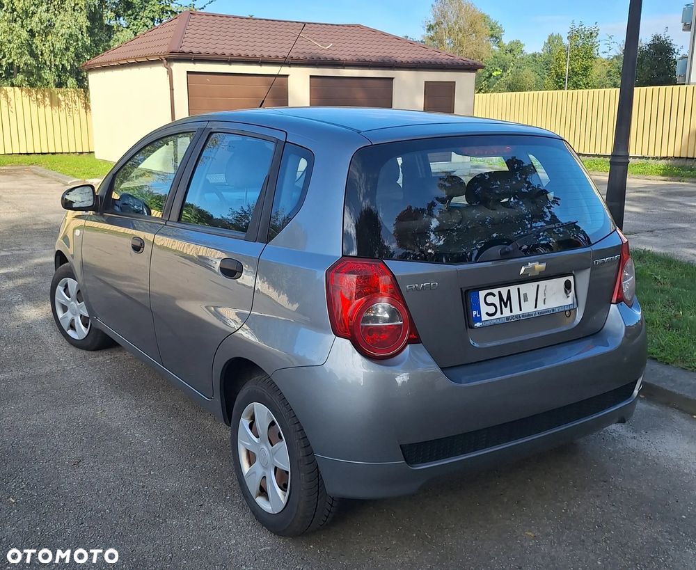 Chevrolet Aveo - 9