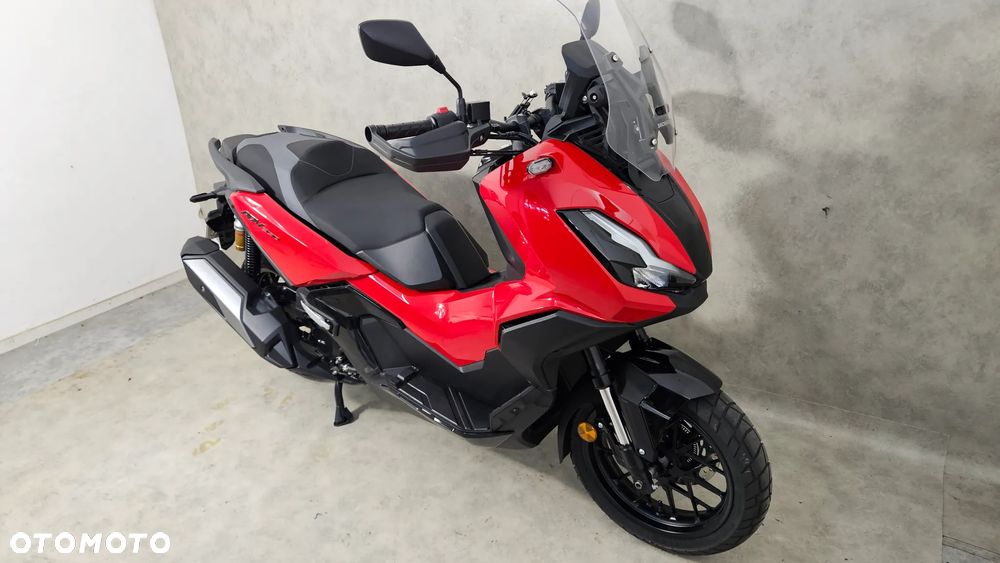 Honda ADV350 - 8