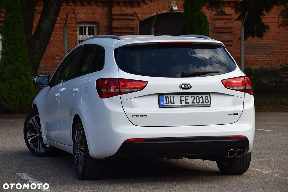 Kia Ceed 1.6 CRDi 136 DCT ISG GT Line - 15
