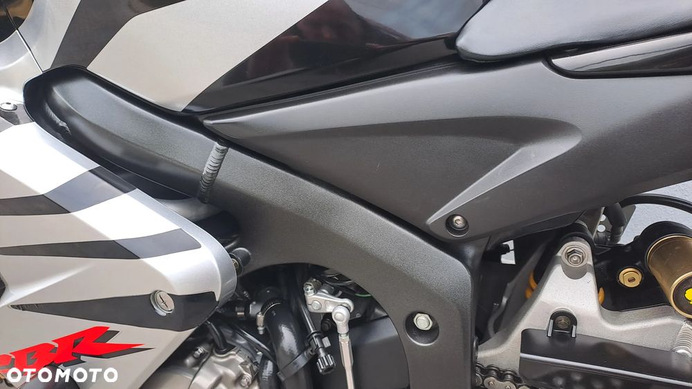 Honda CBR - 36