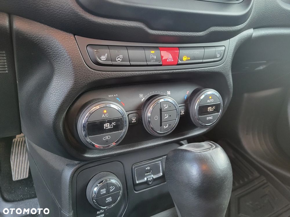 Jeep Renegade 2.0 MultiJet Trailhawk 4WD S&S - 14