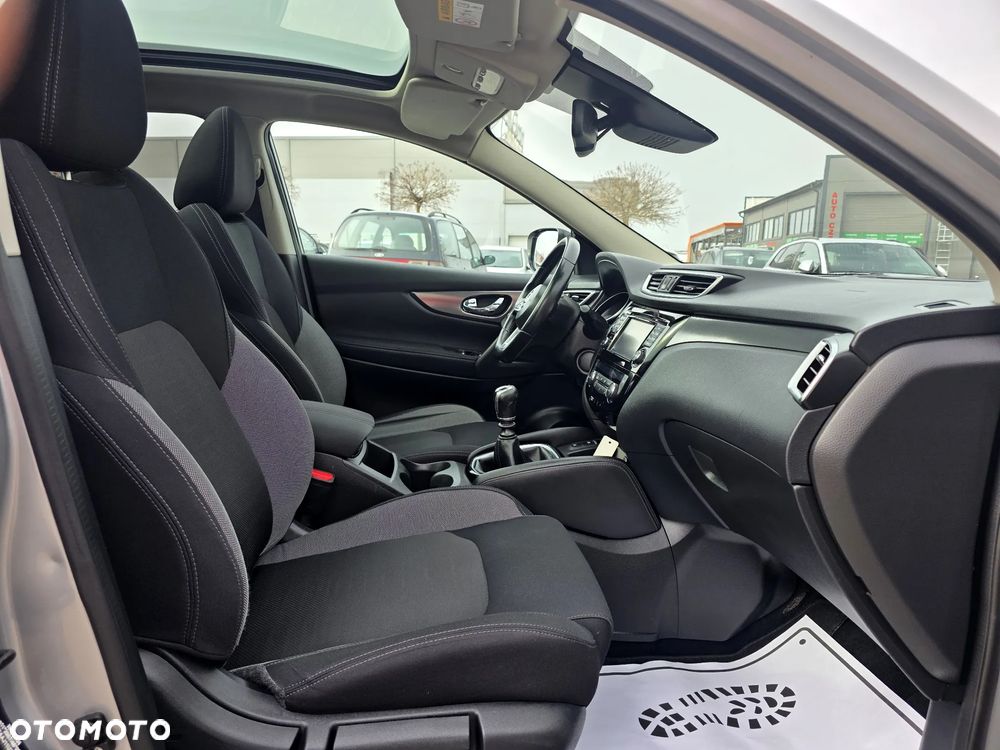 Nissan Qashqai 1.5 dCi DPF 360 - 15