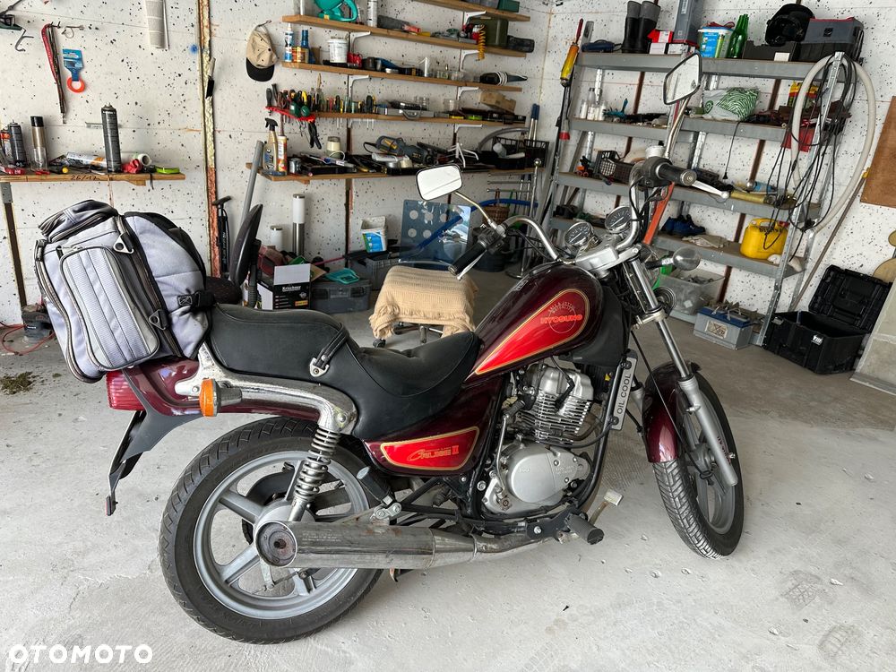 Hyosung Inny - 1