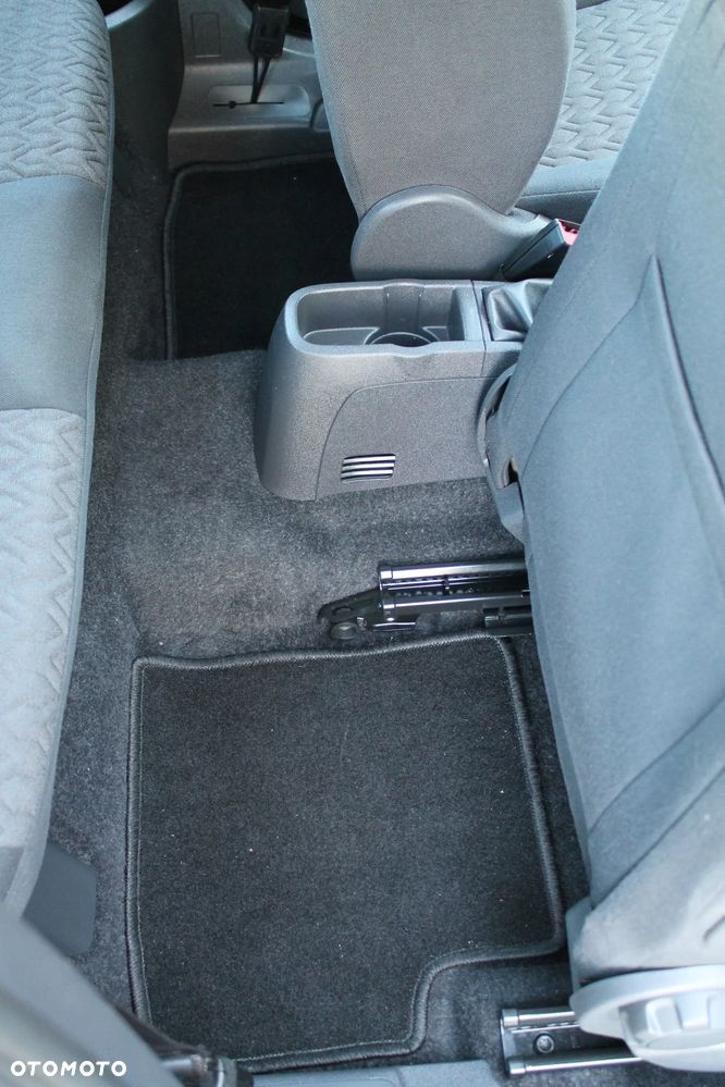 Opel Corsa 1.4 16V Active - 34