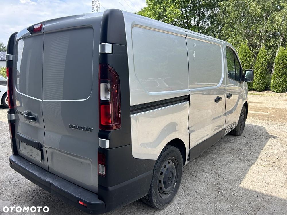 Renault TRAFIC - 4