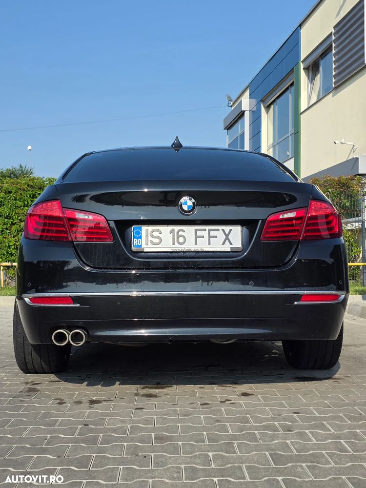 BMW Seria 5 520d Aut. Luxury Line - 2