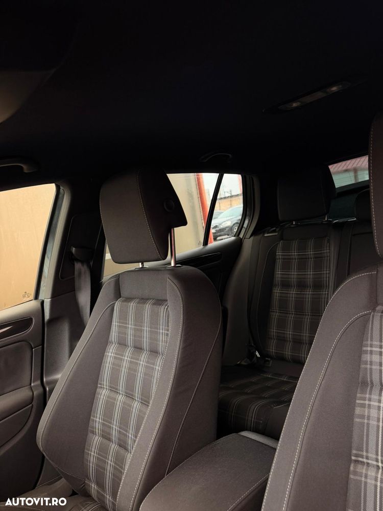 Volkswagen Golf 2.0 DPF GTD - 8