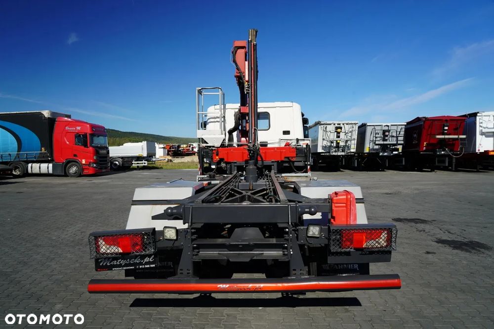 Scania P 250 / 4X2 / SIŁOWNIK DO WYWROTU /  + HDS HMF 635 K2 /  / MAX WYSÓW 7 M / STEROWANIE RADIOWE / ROTATOR /  EURO 6 - 19