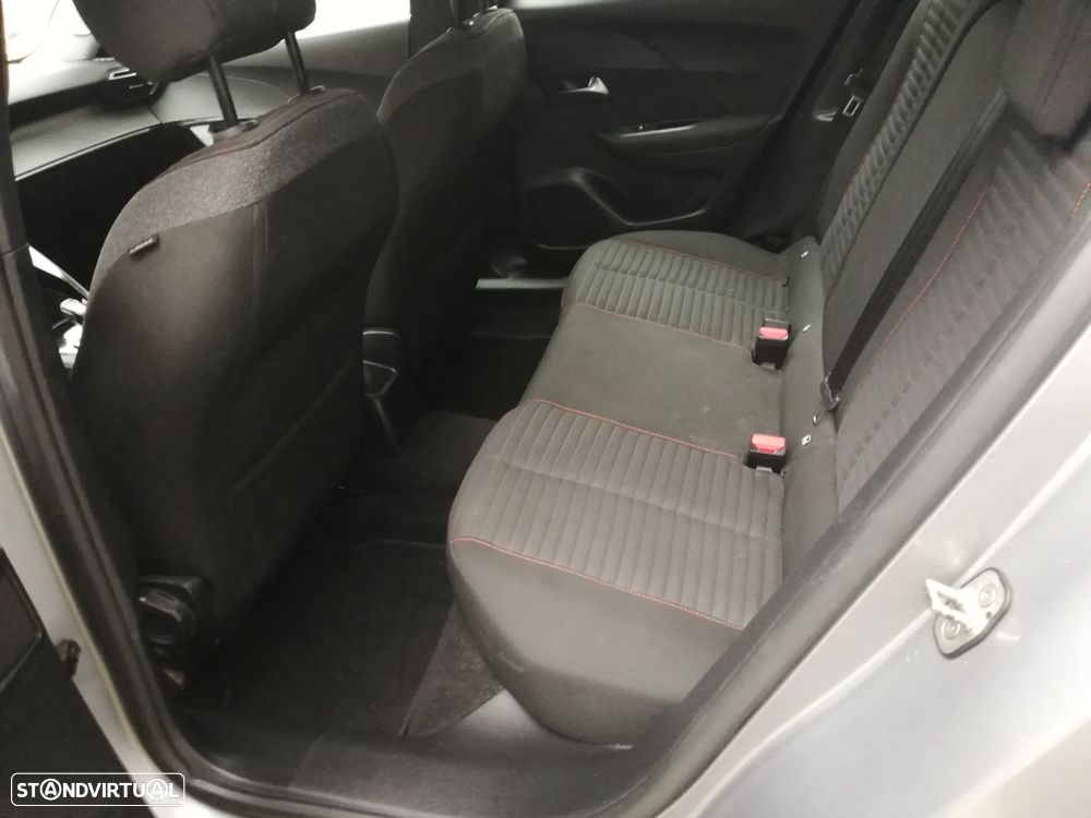 Peugeot 2008 1.5 BlueHDi Allure Pack EAT8 - 11