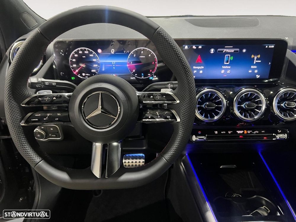 Mercedes-Benz GLA 180 d - 11