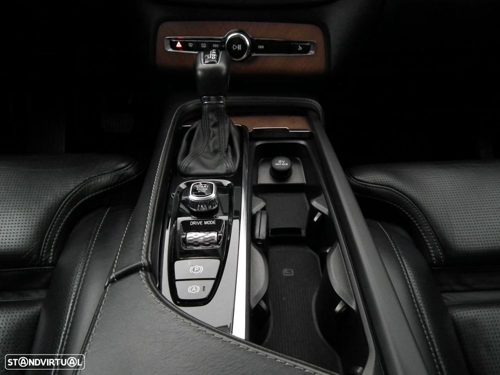 Volvo XC 90 2.0 D4 Inscription - 24