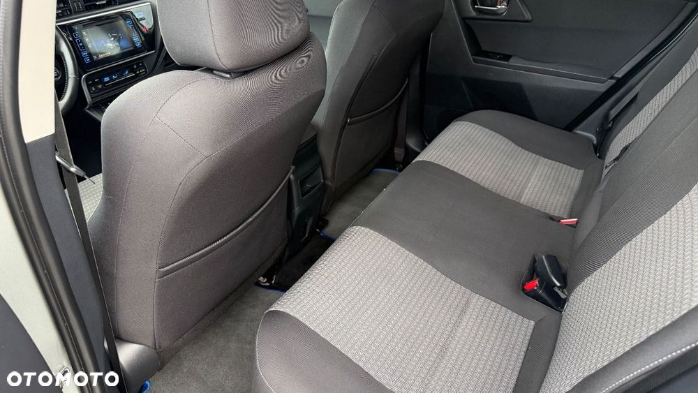 Toyota Auris - 24