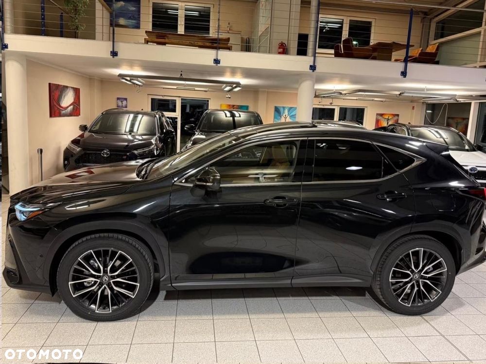 Lexus NX - 7