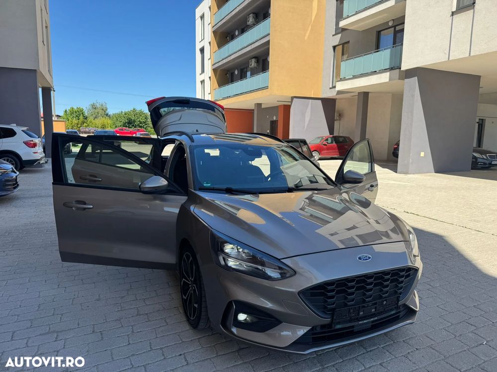 Ford Focus 1.5 EcoBlue Start-Stopp-System Aut. ST-LINE - 24