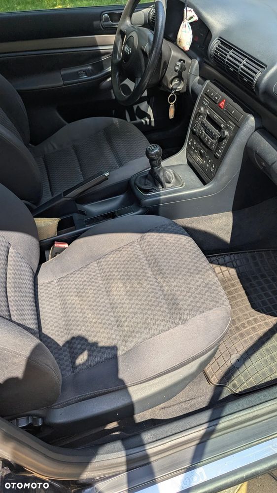 Audi A4 Limousine 1.9 TDI - 17