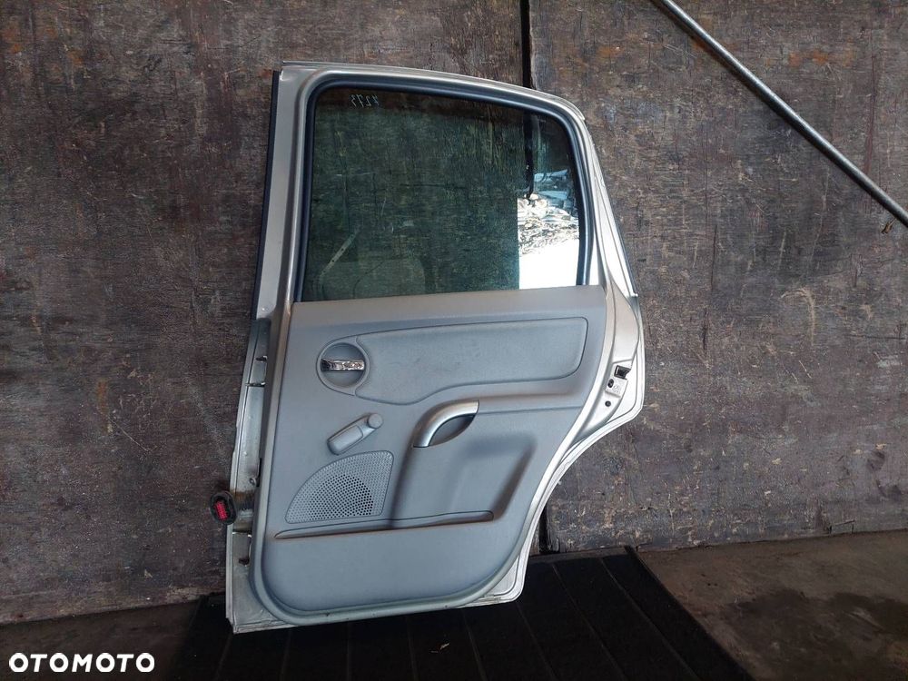 DRZWI KOMPLETNE PRAWY TYŁ CITROEN C3 I KDDC - 4