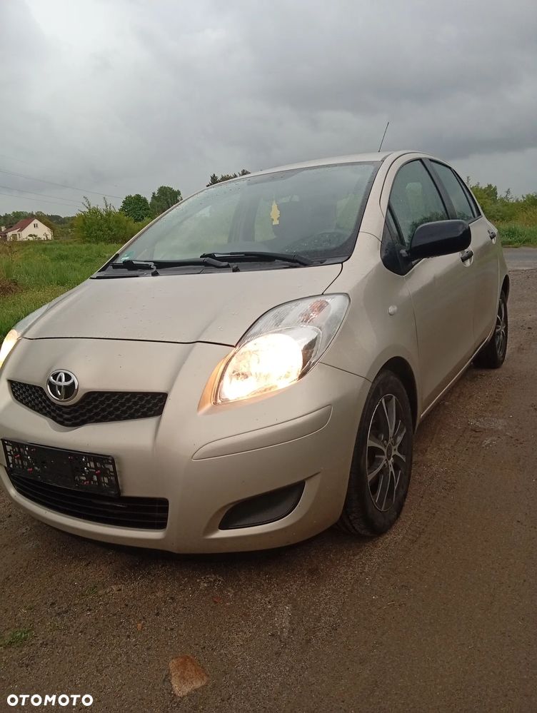 Toyota Yaris 1.33 Luna Start - 2