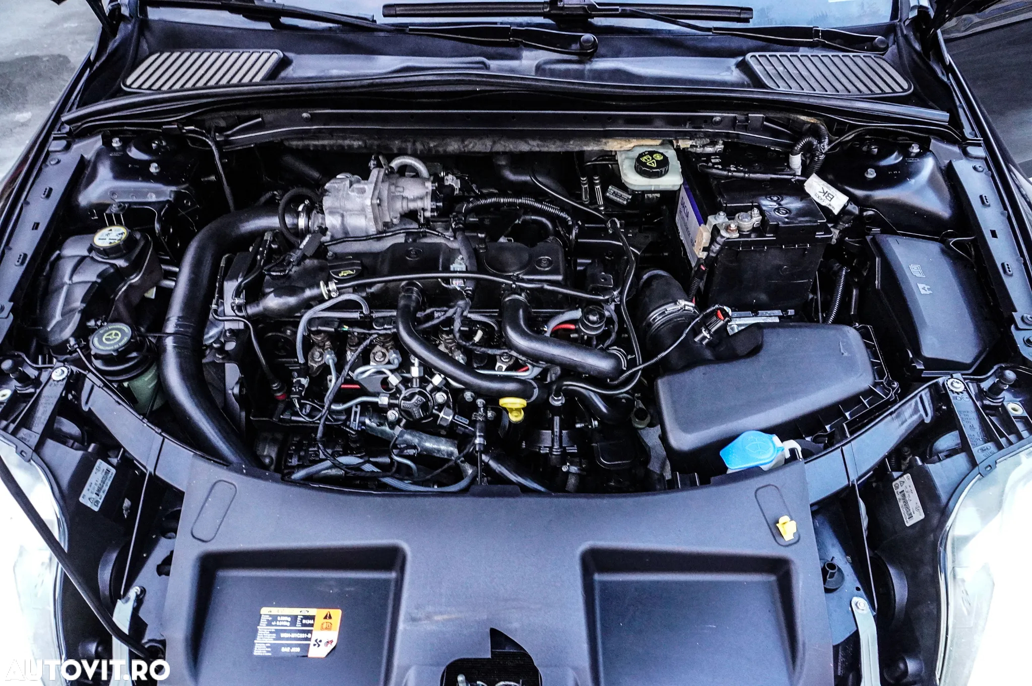 Ford Mondeo 1.8 TDCi Ambiente - 30