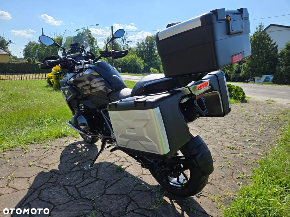 BMW R - 6