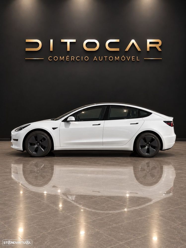 Tesla Model 3 2023 photo 3