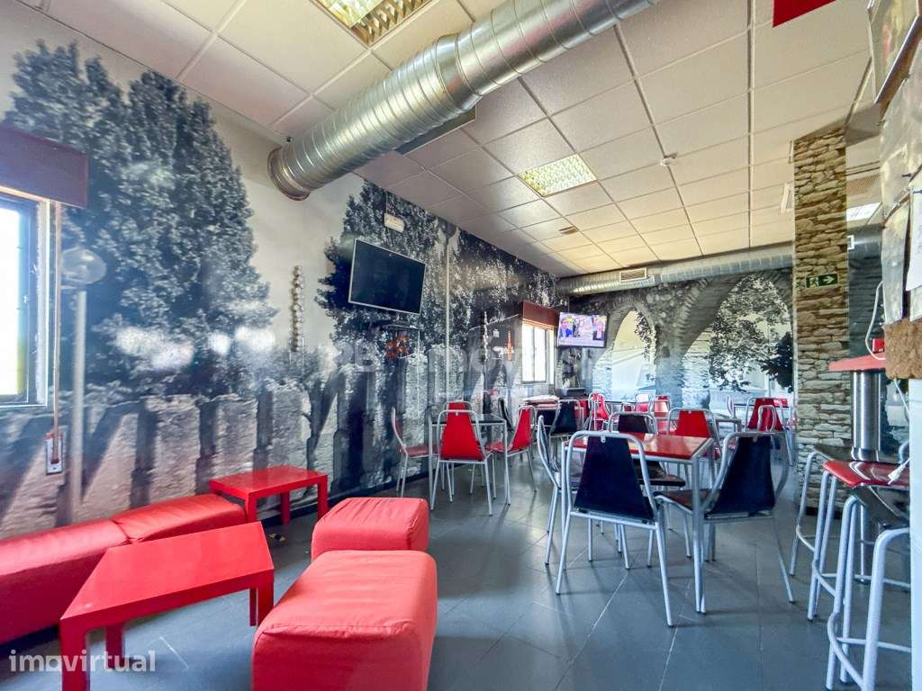 Café Totalmente Equipado - em Chainça, Abrantes - Grande imagem: 4/27
