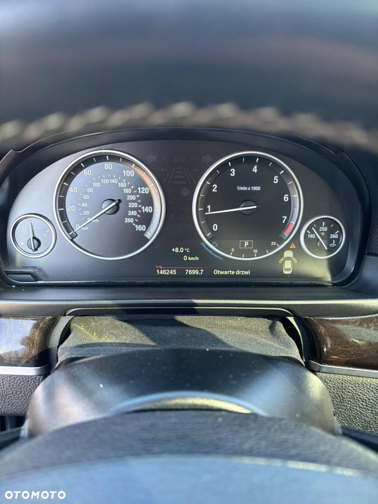 BMW Seria 5 528i xDrive Sport-Aut - 6