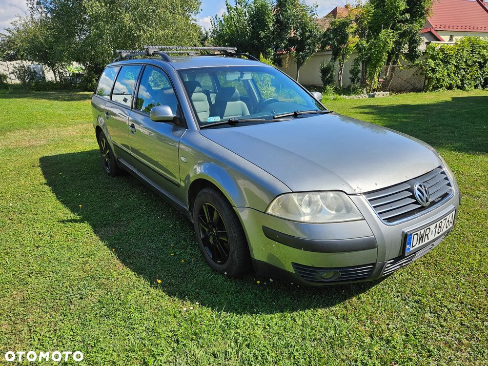 Volkswagen Passat 1.8T Basis - 6