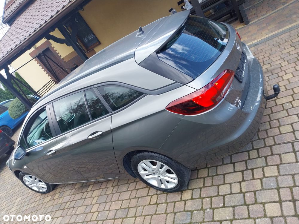 Opel Astra - 18