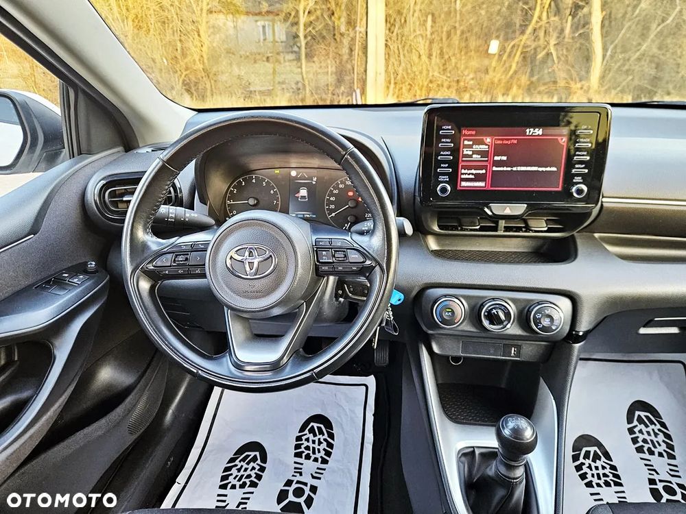 Toyota Yaris 1.5 VVT-i Team Deutschland - 19