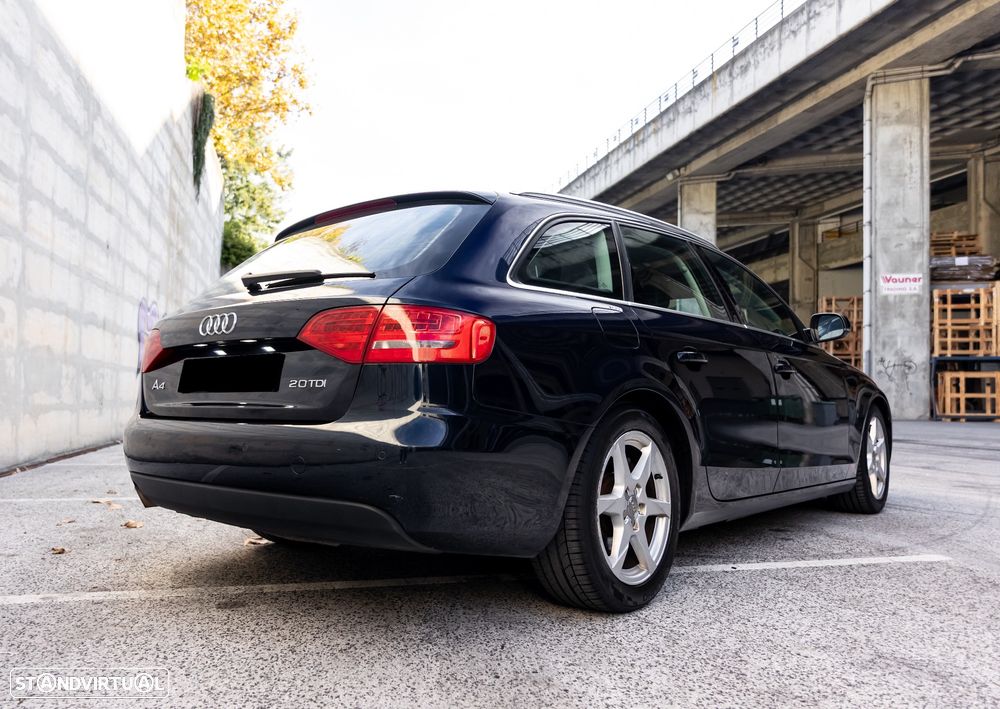 Audi A4 Avant 2.0 TDI - 8