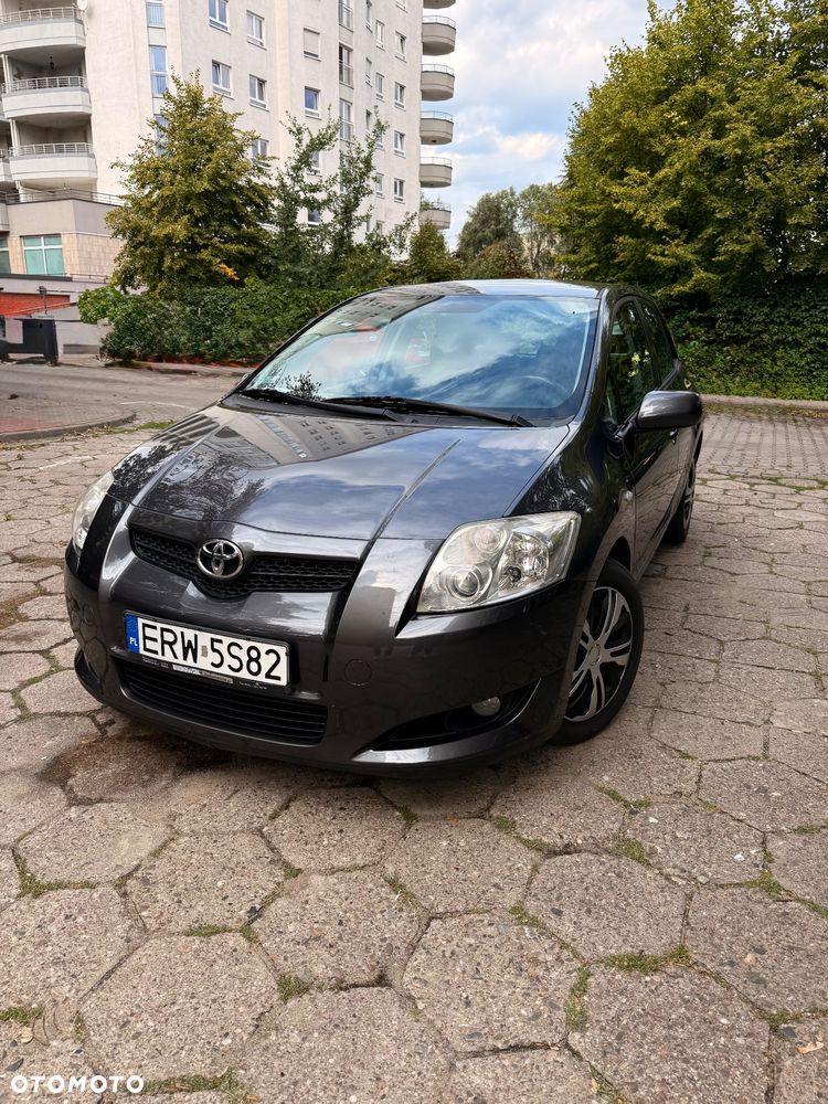 Toyota Auris 2.0 D-4D Sol - 1