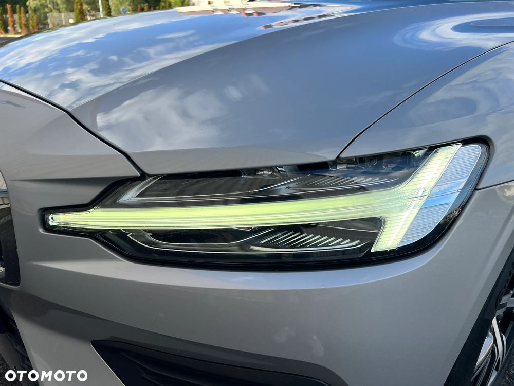Volvo V60 B4 D Core - 32