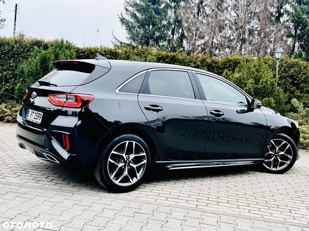 Kia Ceed - 23