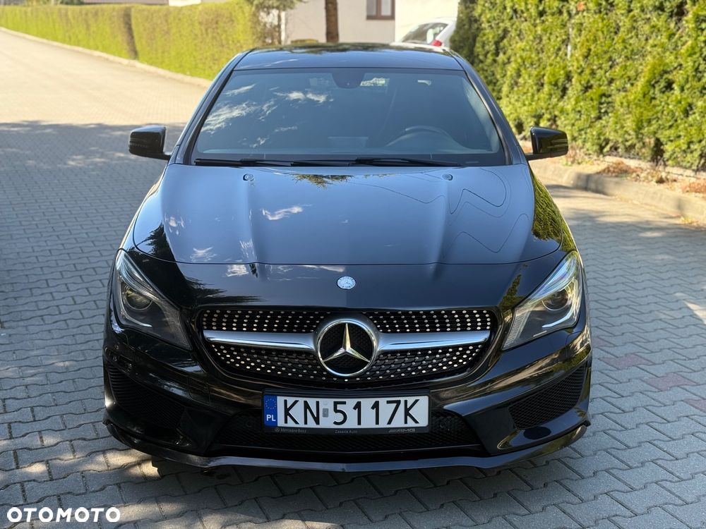Mercedes-Benz CLA 180 AMG Line - 3