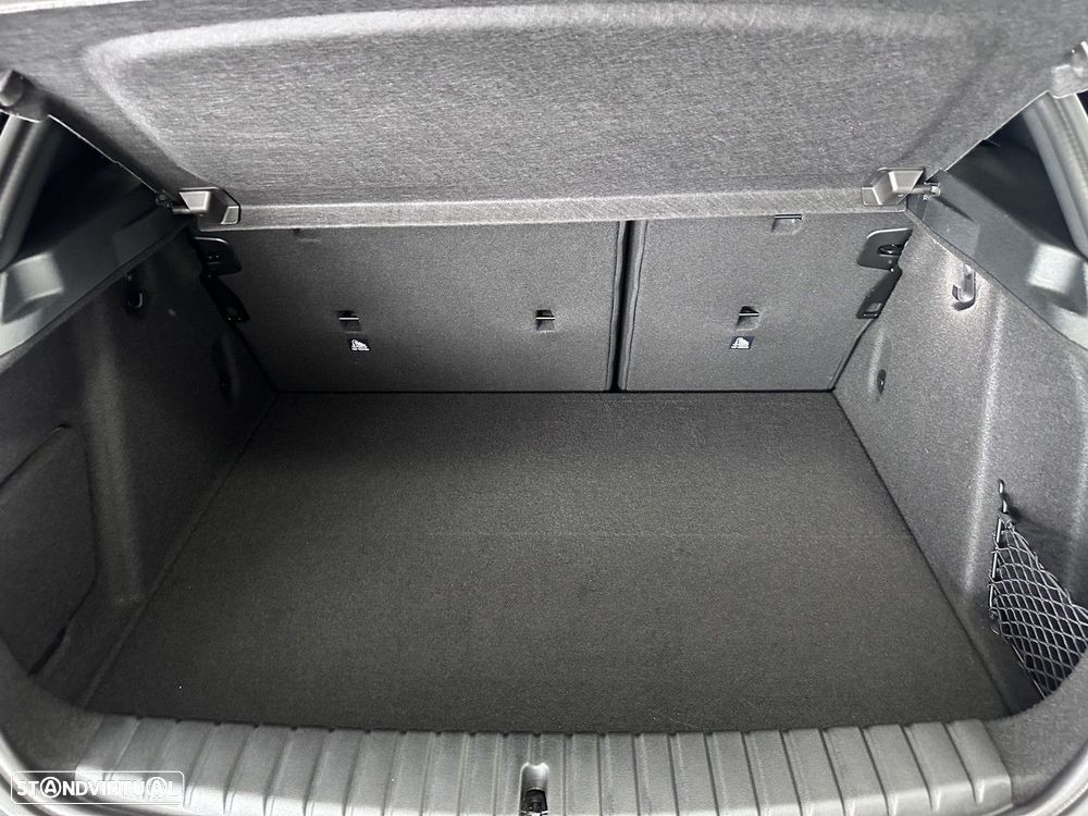 BMW 118 i Pack Desportivo M Auto - 23