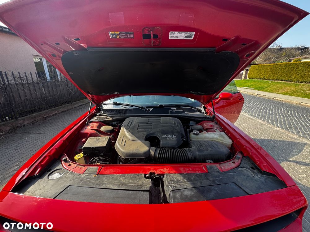 Dodge Challenger - 13